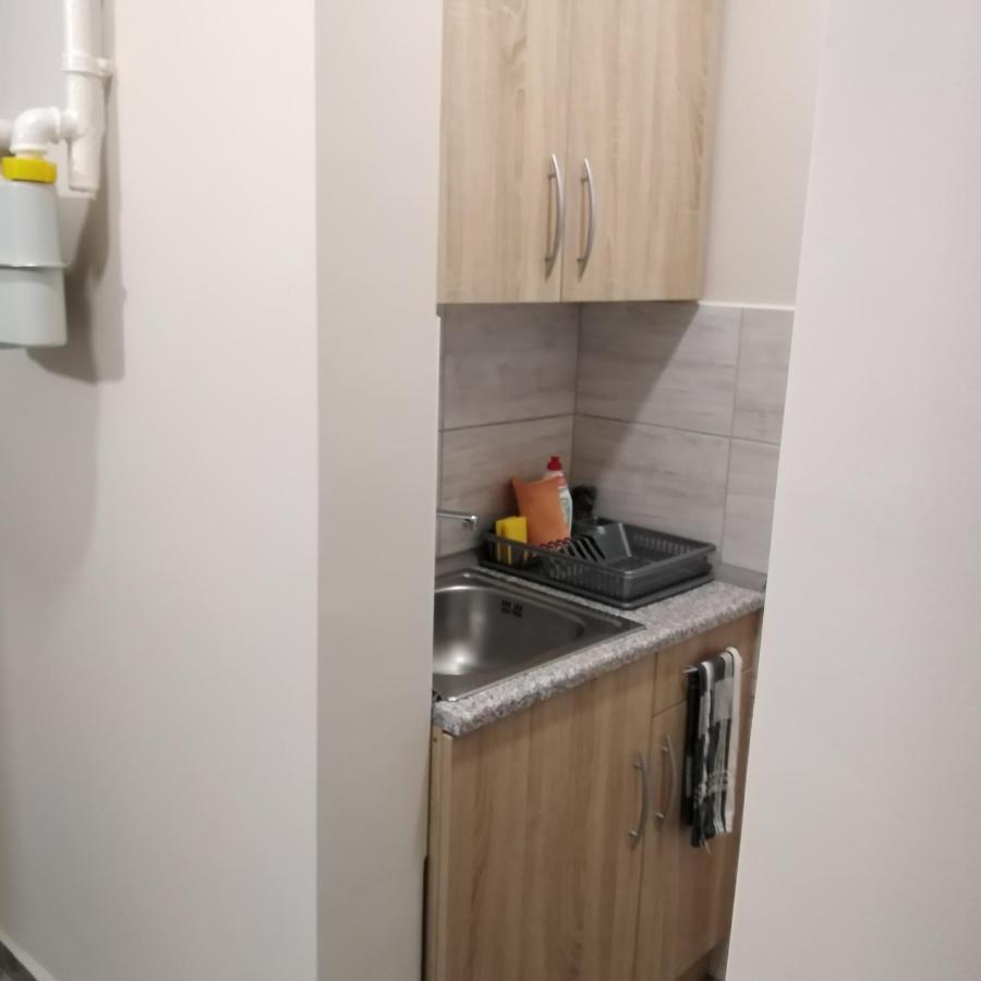 Desi Apartman Kaposvár Dış mekan fotoğraf